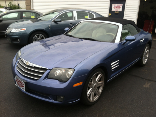 Chrysler Crossfire 2005 photo 2