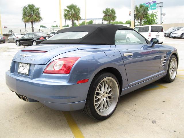 Chrysler Crossfire 2005 photo 2