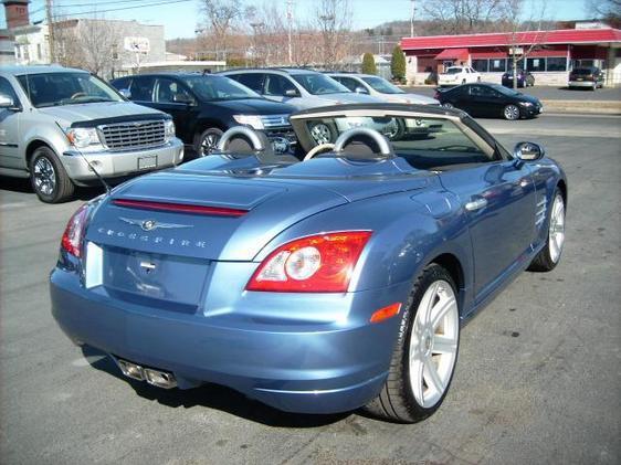 Chrysler Crossfire 2005 photo 2