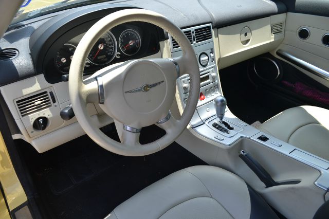 Chrysler Crossfire 2005 photo 2