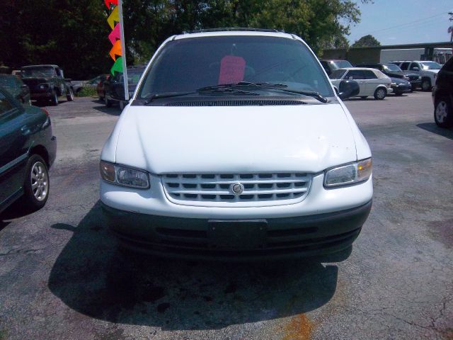 Chrysler Grand Voyager 2000 photo 6