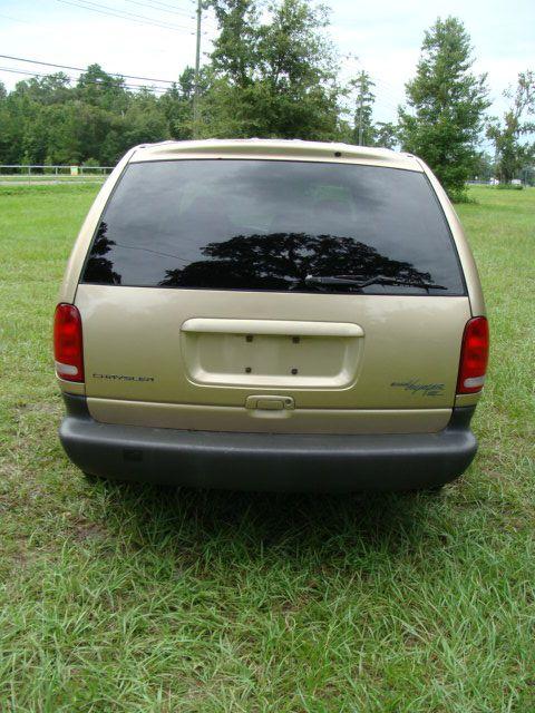 Chrysler Grand Voyager 2000 photo 3