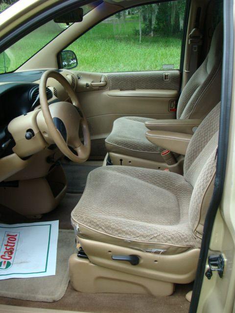 Chrysler Grand Voyager 2000 photo 5