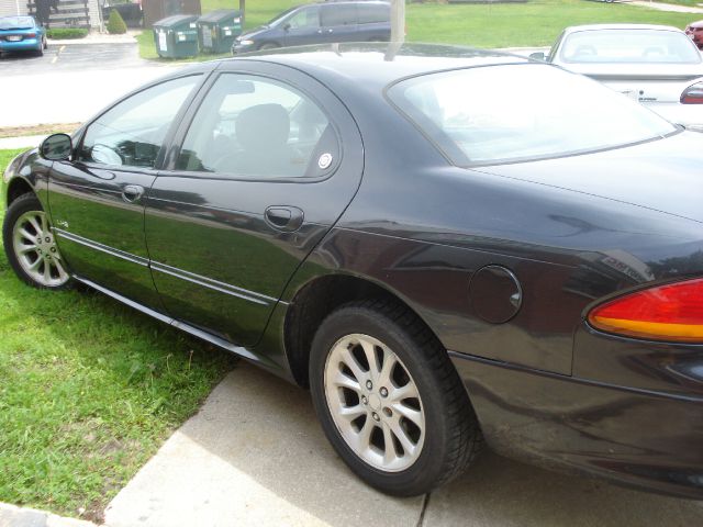 Chrysler LHS 1999 photo 1