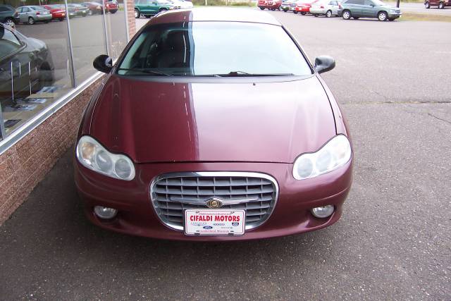 Chrysler LHS 2001 photo 1