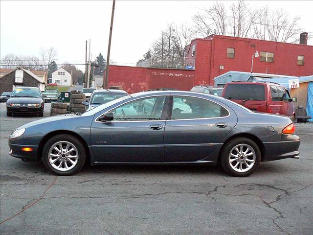 Chrysler LHS 2001 photo 3