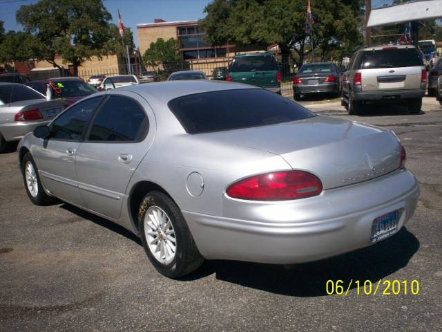 Chrysler LHS 2001 photo 5