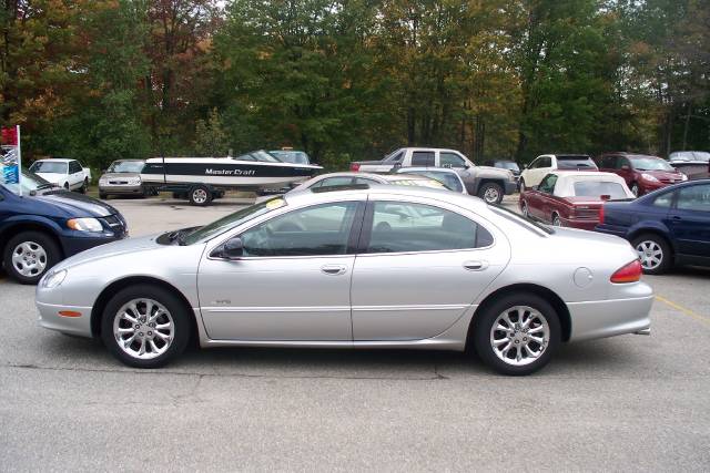 Chrysler LHS 2001 photo 1