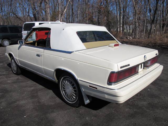 Chrysler Lebaron 1986 photo 2