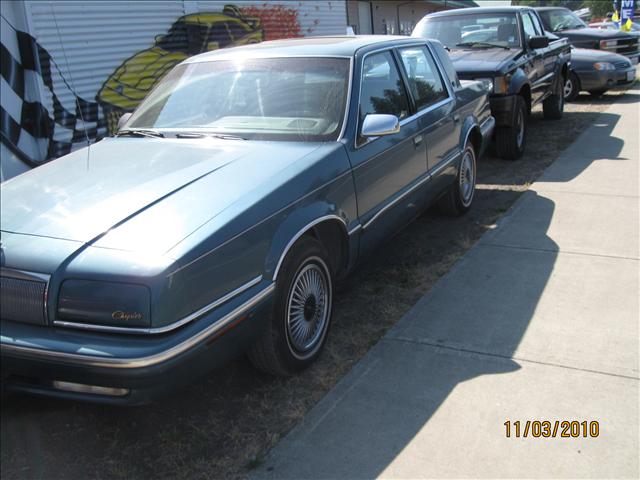 Chrysler New Yorker Sienna Sedan