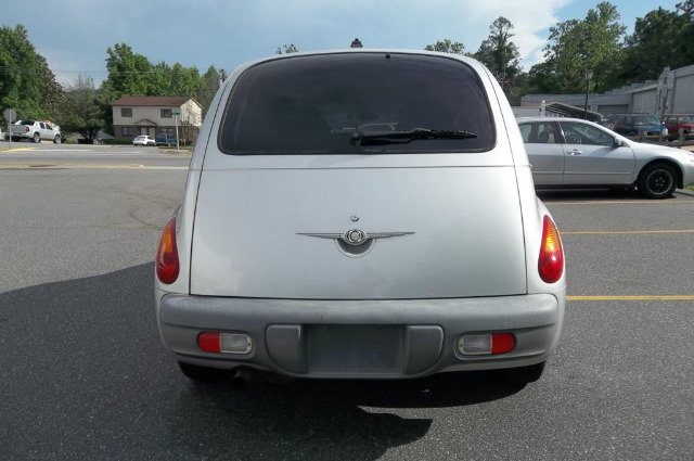 Chrysler PT Cruiser 2001 photo 2