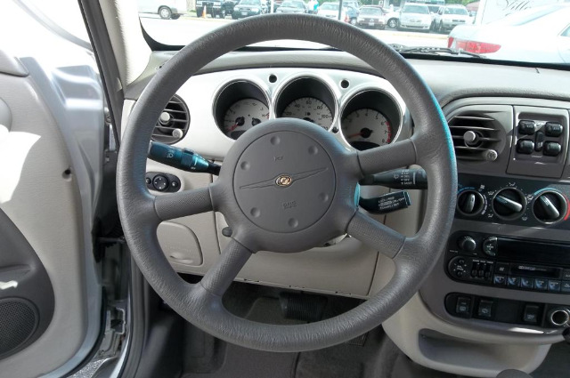 Chrysler PT Cruiser 2001 photo 21