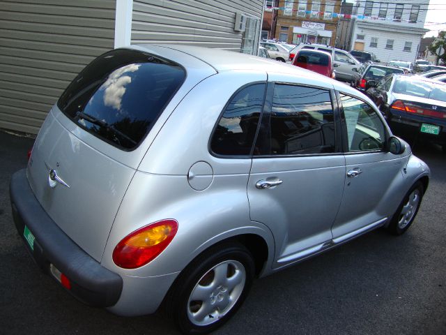 Chrysler PT Cruiser 2001 photo 1