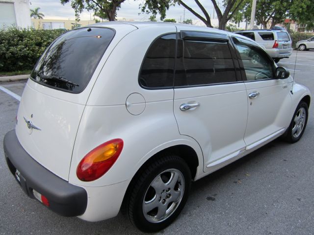 Chrysler PT Cruiser 2001 photo 1