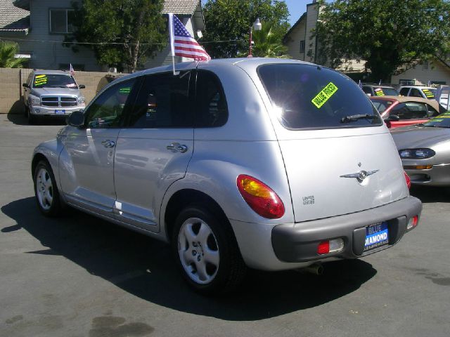 Chrysler PT Cruiser Base SUV