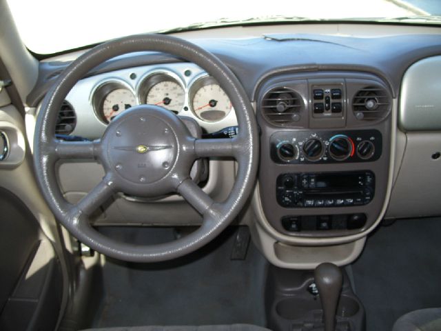 Chrysler PT Cruiser 2002 photo 1