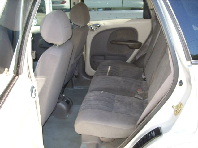 Chrysler PT Cruiser 2002 photo 2