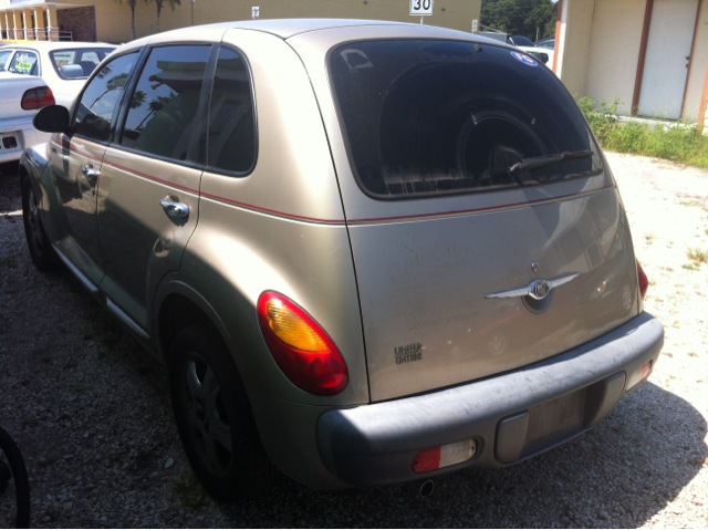 Chrysler PT Cruiser 2002 photo 2