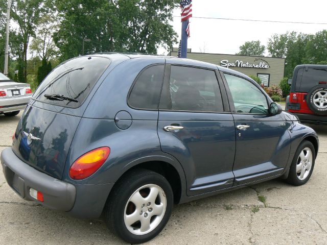 Chrysler PT Cruiser 2002 photo 16