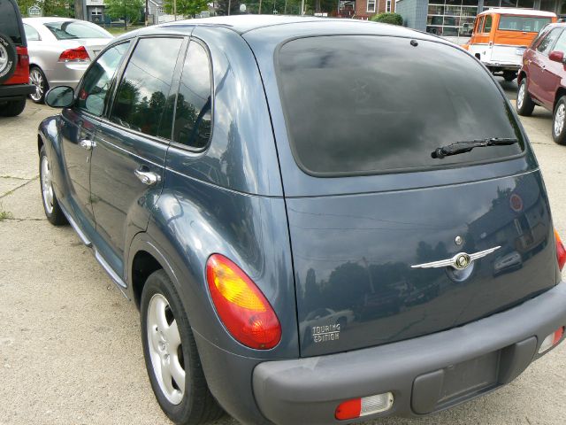 Chrysler PT Cruiser 2002 photo 2