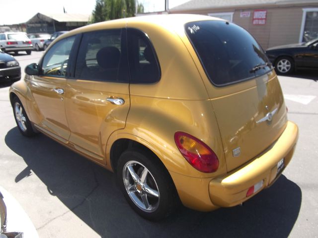 Chrysler PT Cruiser 2007 Ford ZX5 S SUV