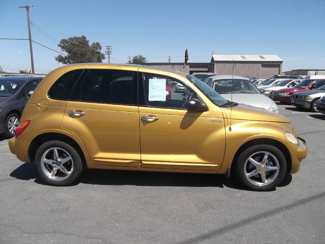 Chrysler PT Cruiser 2002 photo 2