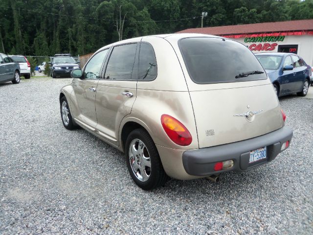 Chrysler PT Cruiser 2002 photo 2