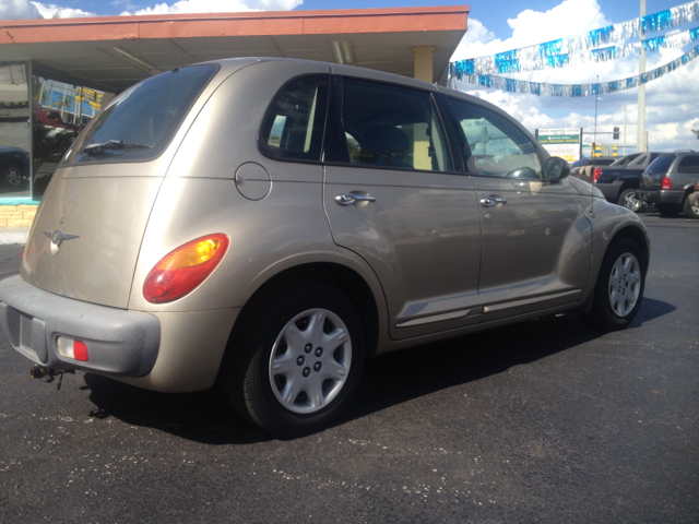 Chrysler PT Cruiser 2002 photo 3