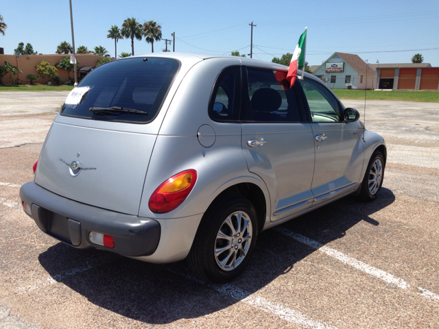 Chrysler PT Cruiser Base SUV