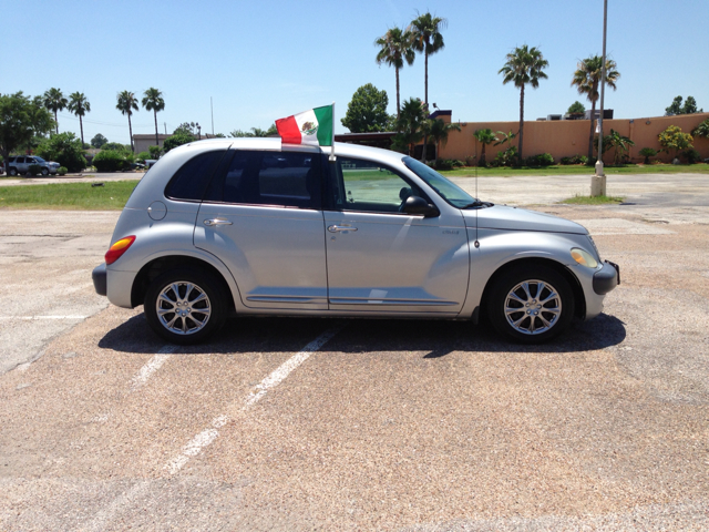 Chrysler PT Cruiser 2002 photo 2