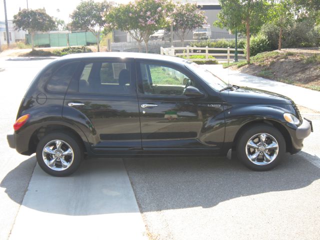 Chrysler PT Cruiser 2002 photo 1