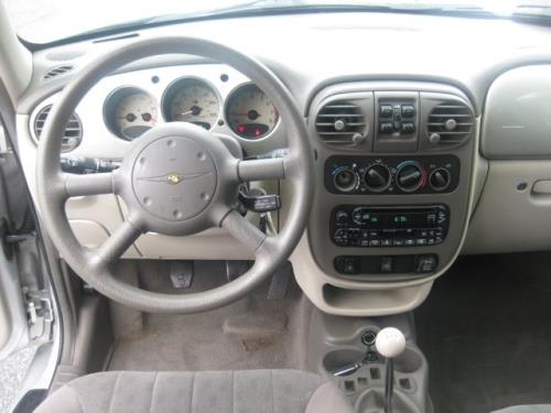 Chrysler PT Cruiser 2002 photo 1