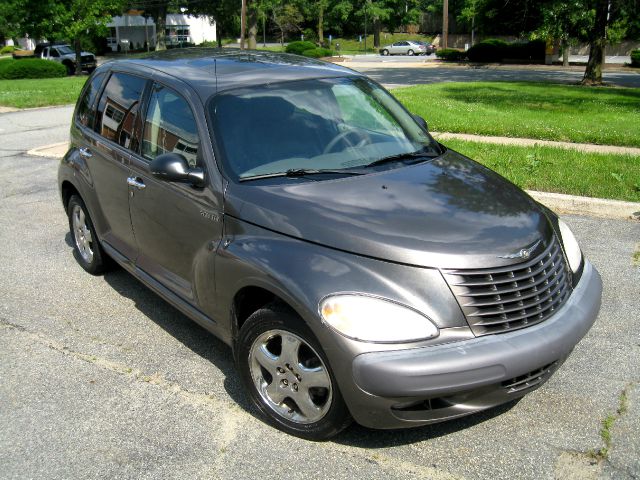 Chrysler PT Cruiser 2002 photo 2