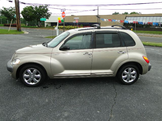 Chrysler PT Cruiser 2002 photo 16