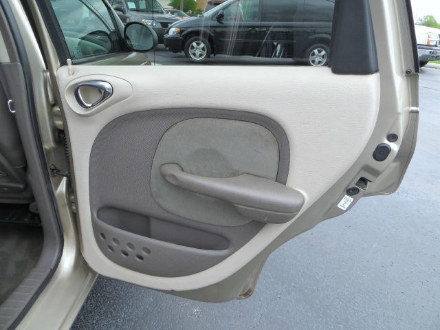 Chrysler PT Cruiser 2002 photo 15