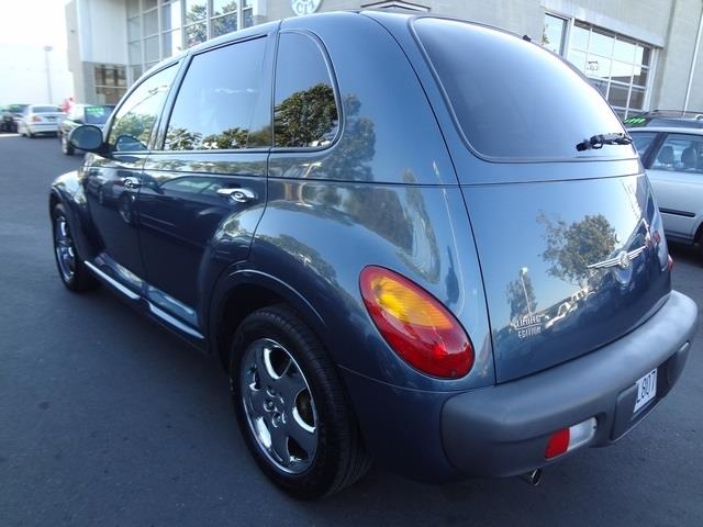 Chrysler PT Cruiser 2002 photo 1