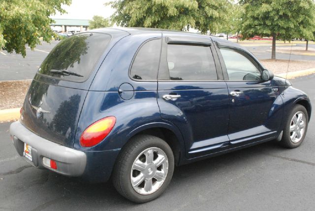 Chrysler PT Cruiser 2002 photo 1