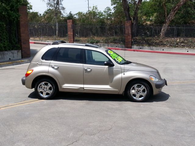 Chrysler PT Cruiser 2002 photo 1