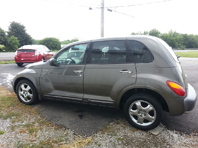 Chrysler PT Cruiser 2002 photo 2