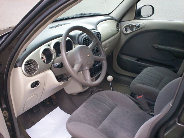 Chrysler PT Cruiser 2002 photo 2