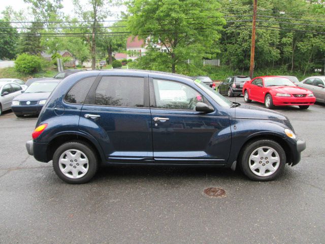 Chrysler PT Cruiser 2002 photo 1