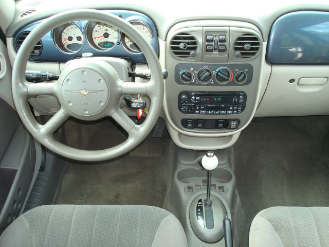 Chrysler PT Cruiser 2003 photo 10