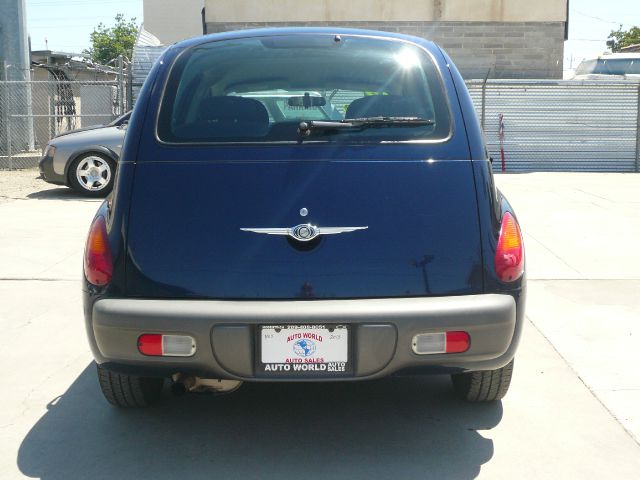 Chrysler PT Cruiser 2003 photo 2