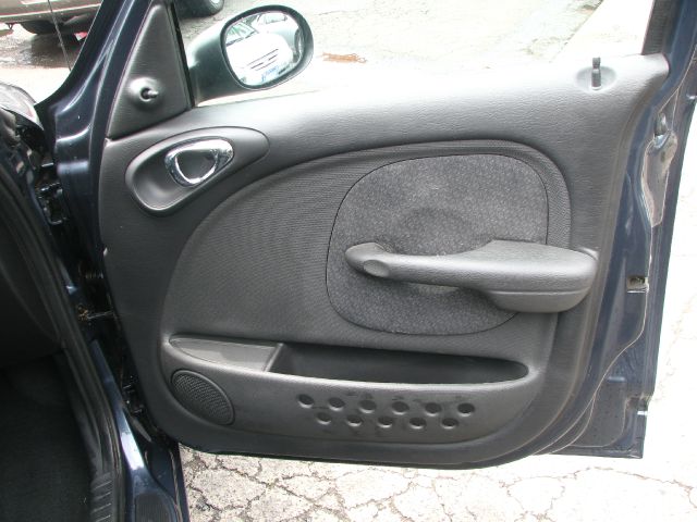 Chrysler PT Cruiser 2003 photo 14