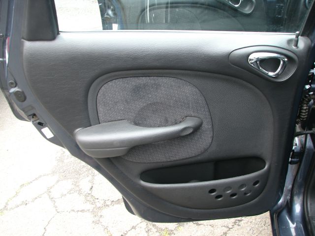 Chrysler PT Cruiser 2003 photo 3