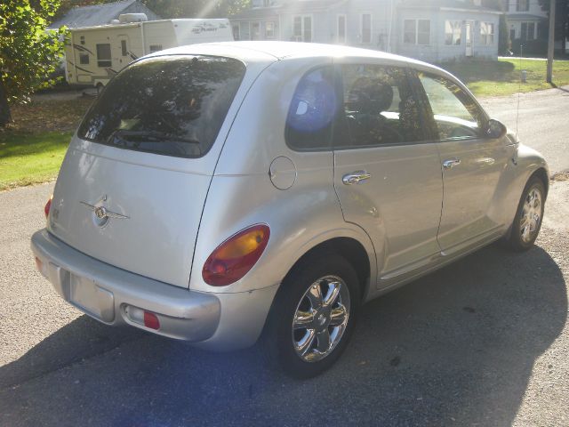 Chrysler PT Cruiser 2003 photo 2