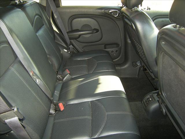 Chrysler PT Cruiser 2003 photo 2