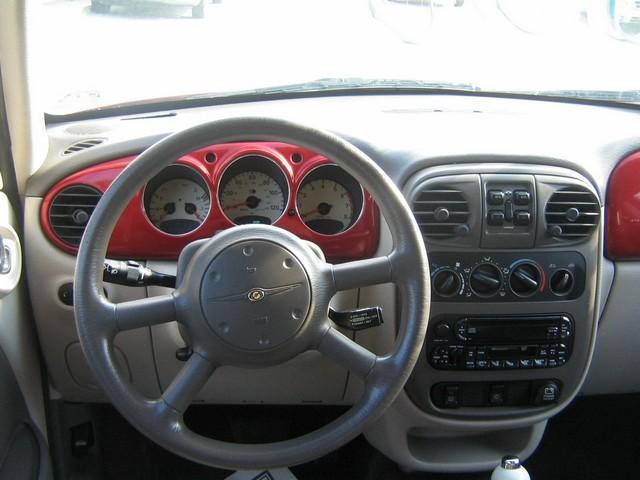 Chrysler PT Cruiser 2003 photo 2