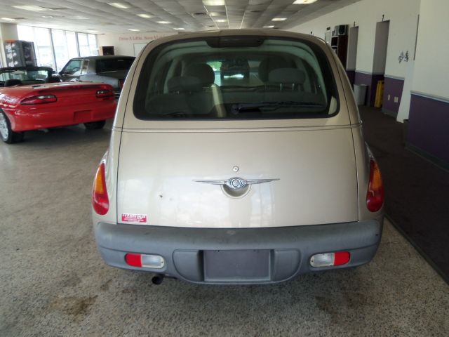 Chrysler PT Cruiser Base SUV