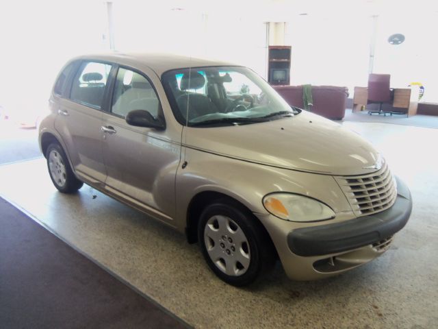 Chrysler PT Cruiser 2003 photo 2